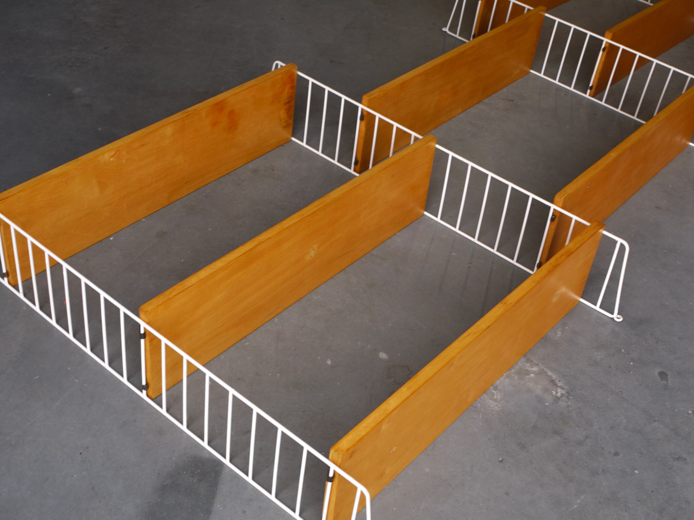 Vintage wall shelving unit by Nisse Strinning for String AB. 1950s