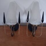 2 50s wall lights in gilded brass and opaline tulip