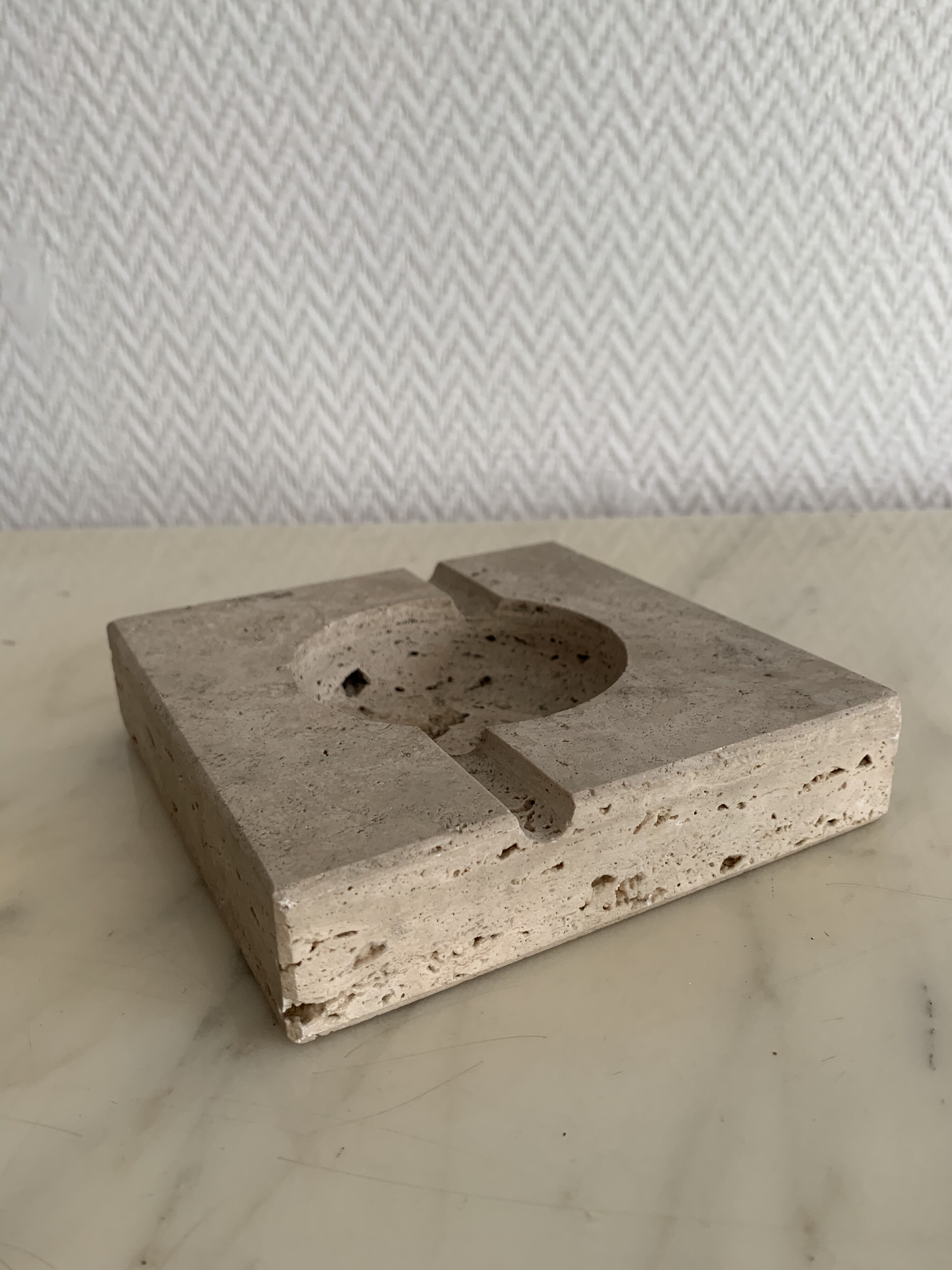Square ashtray rough stone