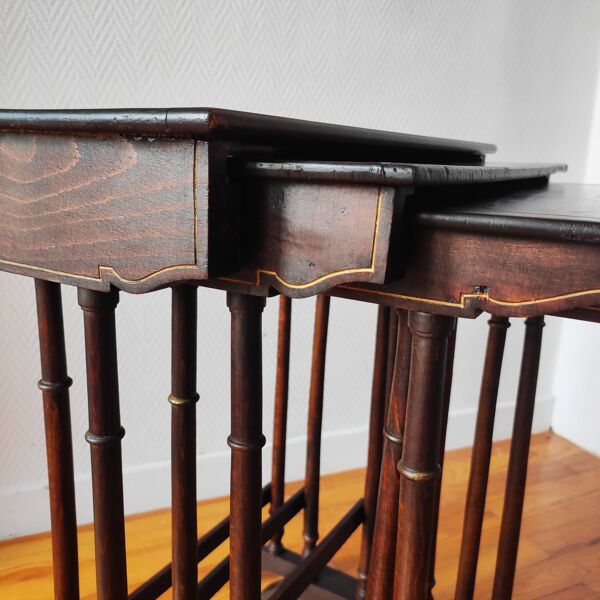 Anciennes tables gigognes hautes