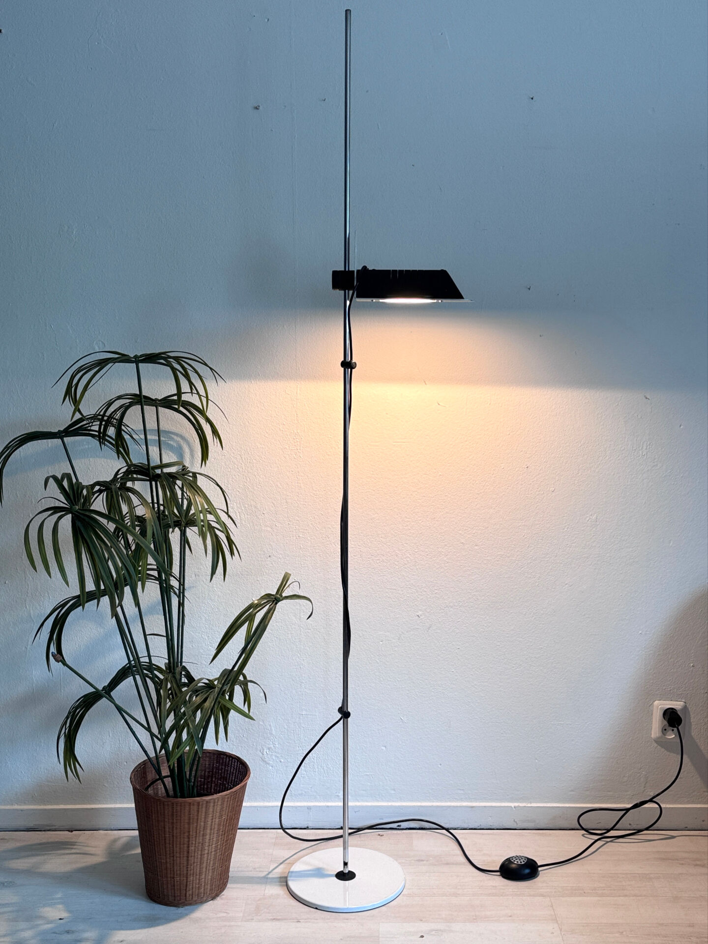 Vintage Italian floorlamp