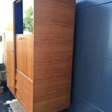 Élégante armoire en chêne