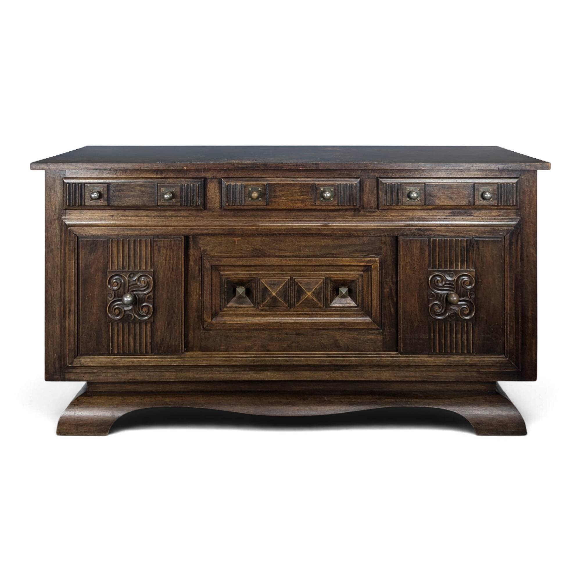 Art Deco oak enfilade with a diamond point decoration.