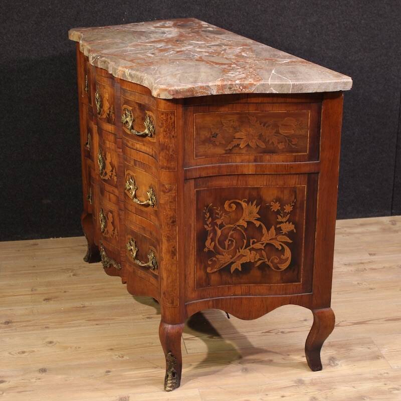Commode en marqueterie française de style Louis XV du 20e siècle
