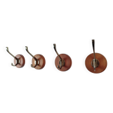 Lot de 4 crochets porte-manteaux teck et laiton, Danemark années 60