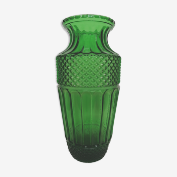 Vase vert en verre ancien