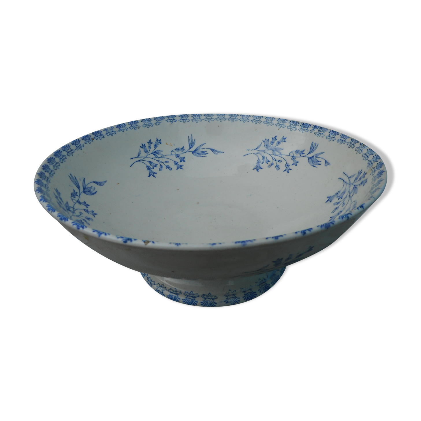 White earthenware salad with blue décor