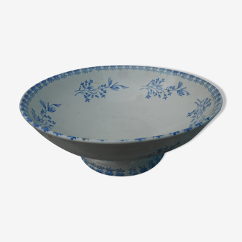 White earthenware salad with blue décor