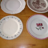 Set of 12 different flat plates