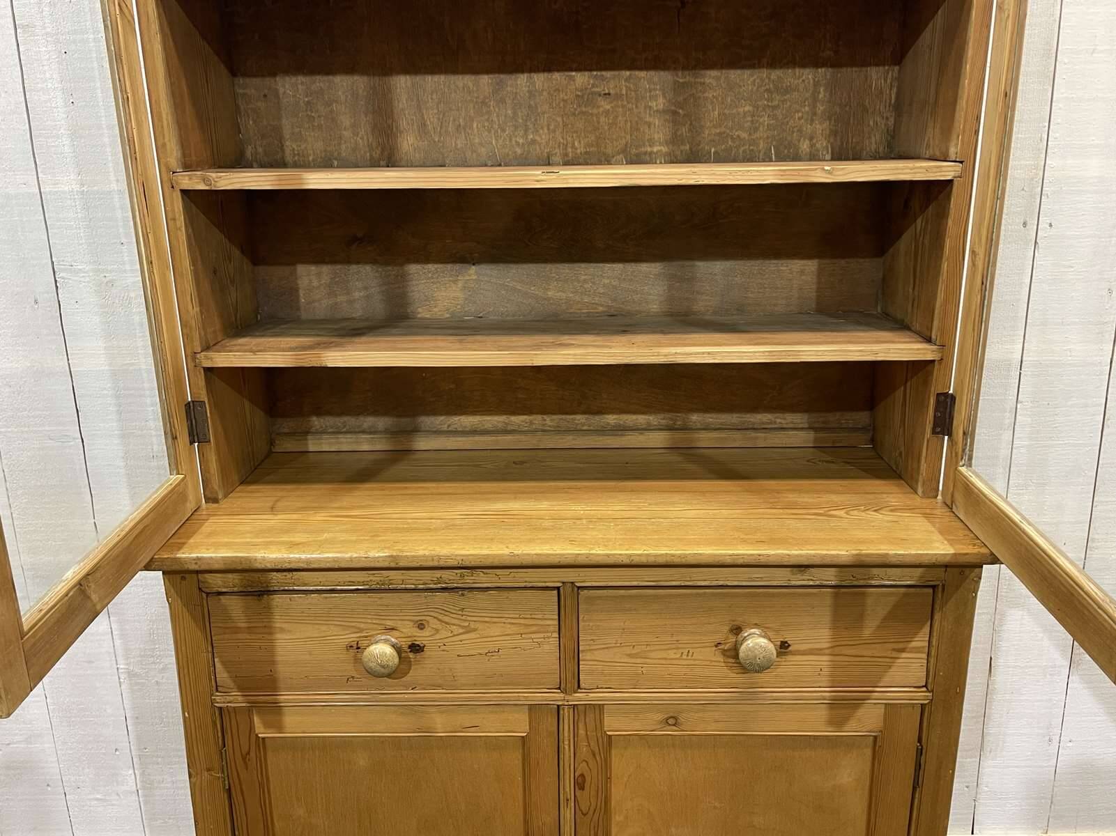 English 2-body sideboard in fir from the early 20th century