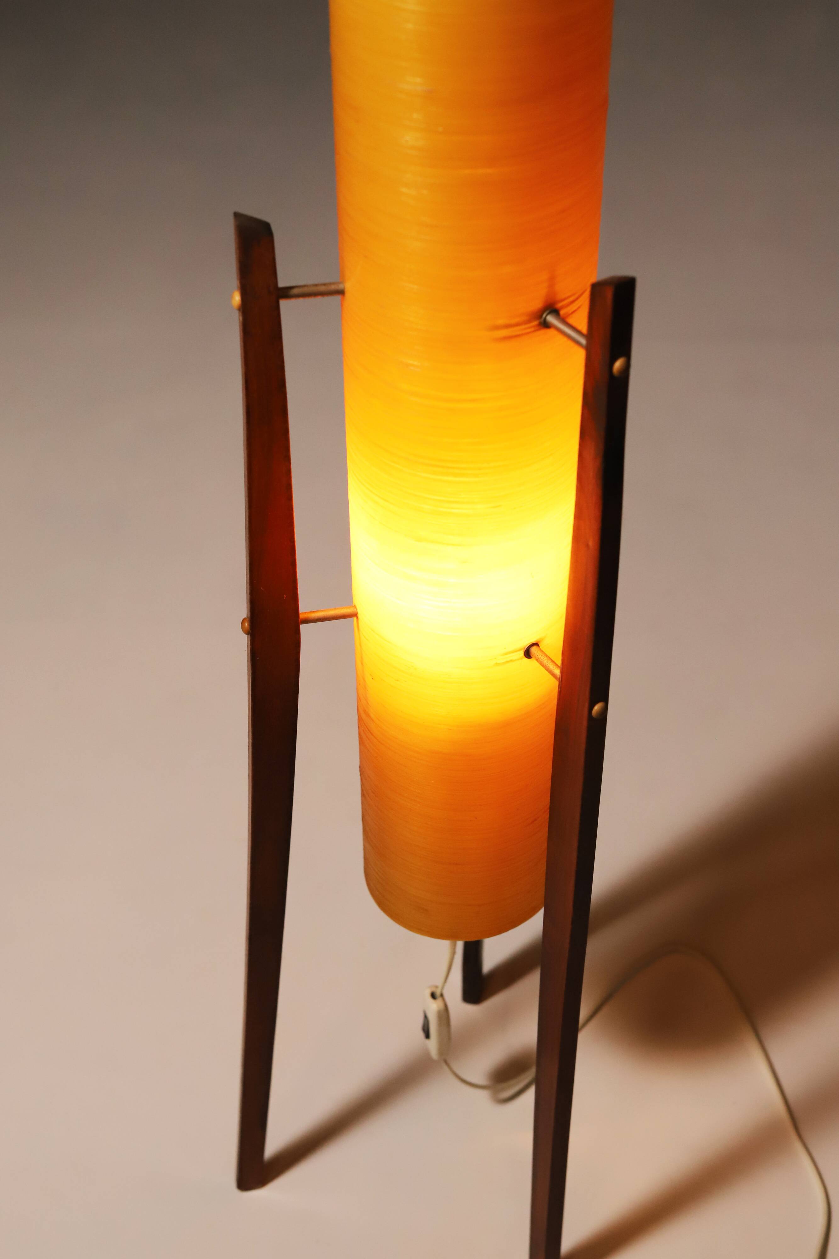 Lampadaire Rocket en fibre de verre du milieu du siècle, années 1960, Tchécoslovaquie