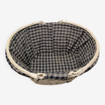 Vintage oval white wicker basket