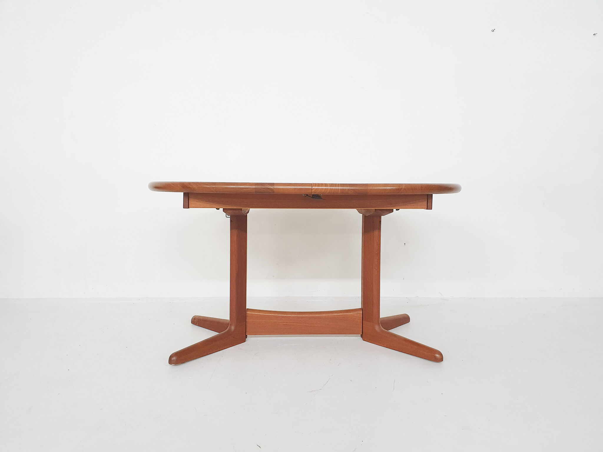 Teak oval extendable dining table by Korup Stolefabrik