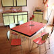 Table et chaises rockabilly en Formica structure Eiffel.