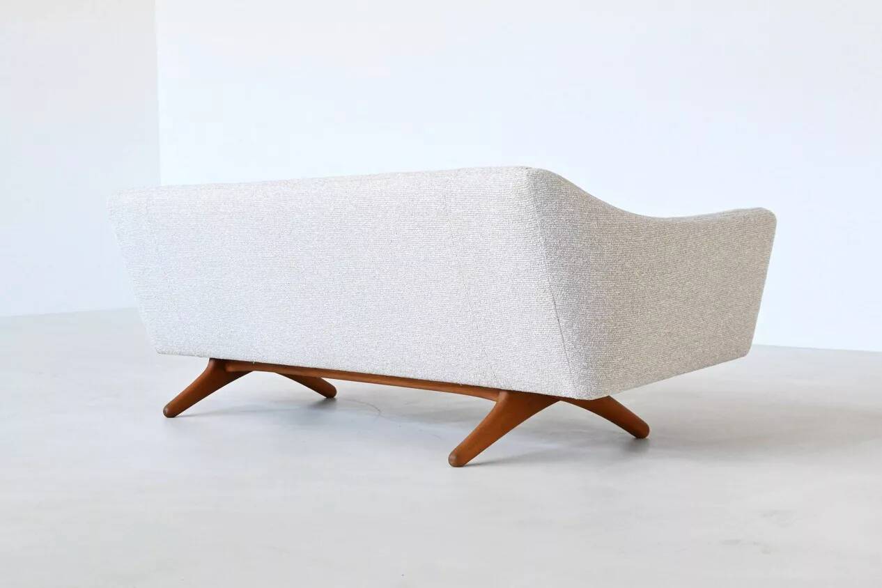 Slim Sofa