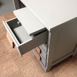 Child desk