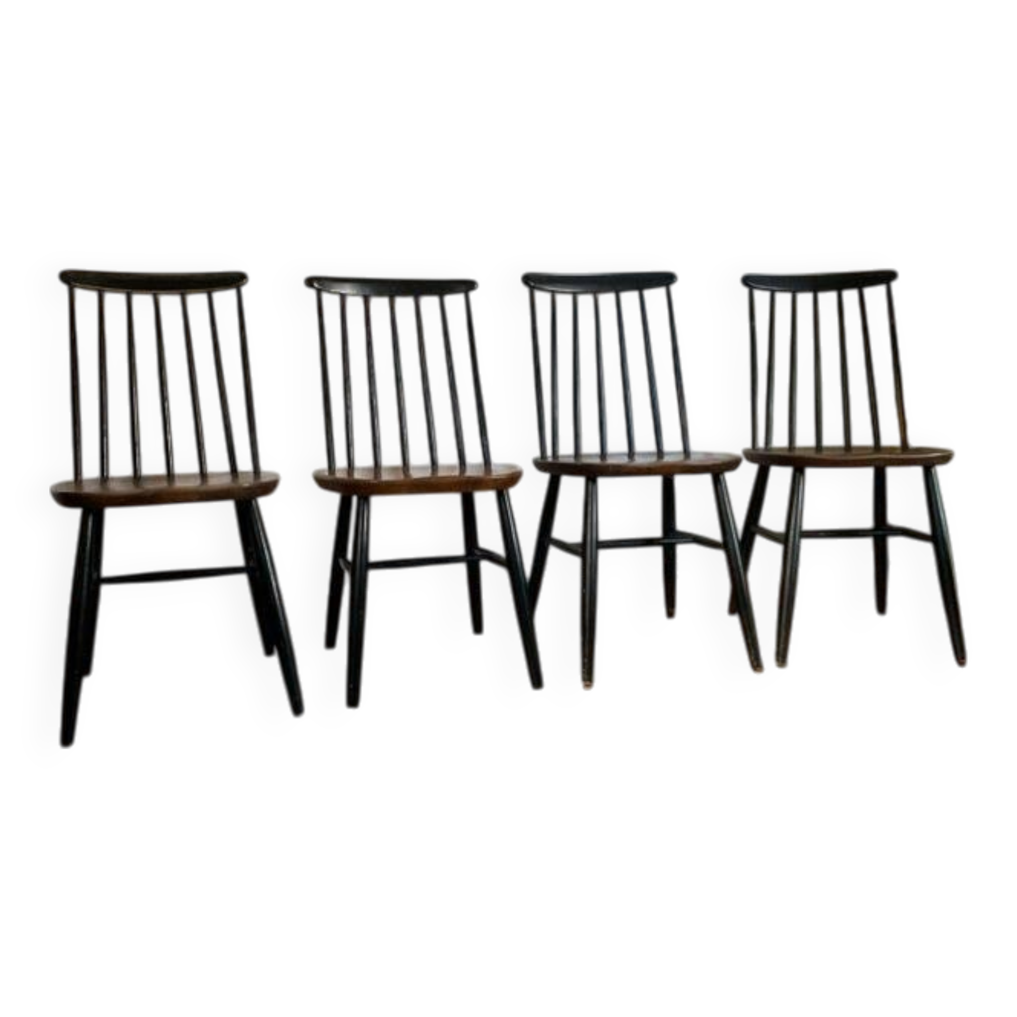 Set of 4 Fanett style chairs