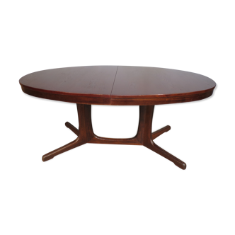 Baumann oval table