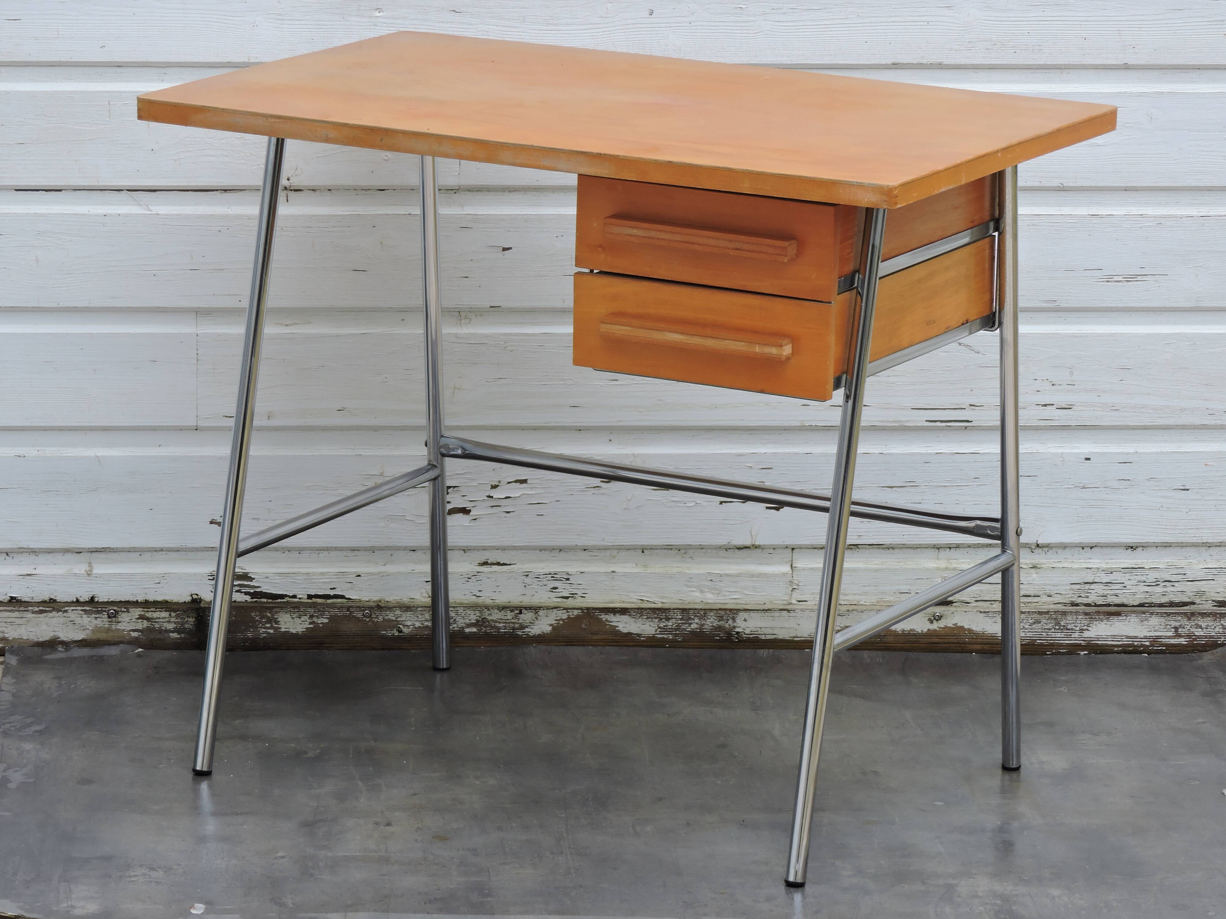 Bureau vintage en bois et tube chromé