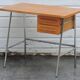 Bureau vintage en bois et tube chromé