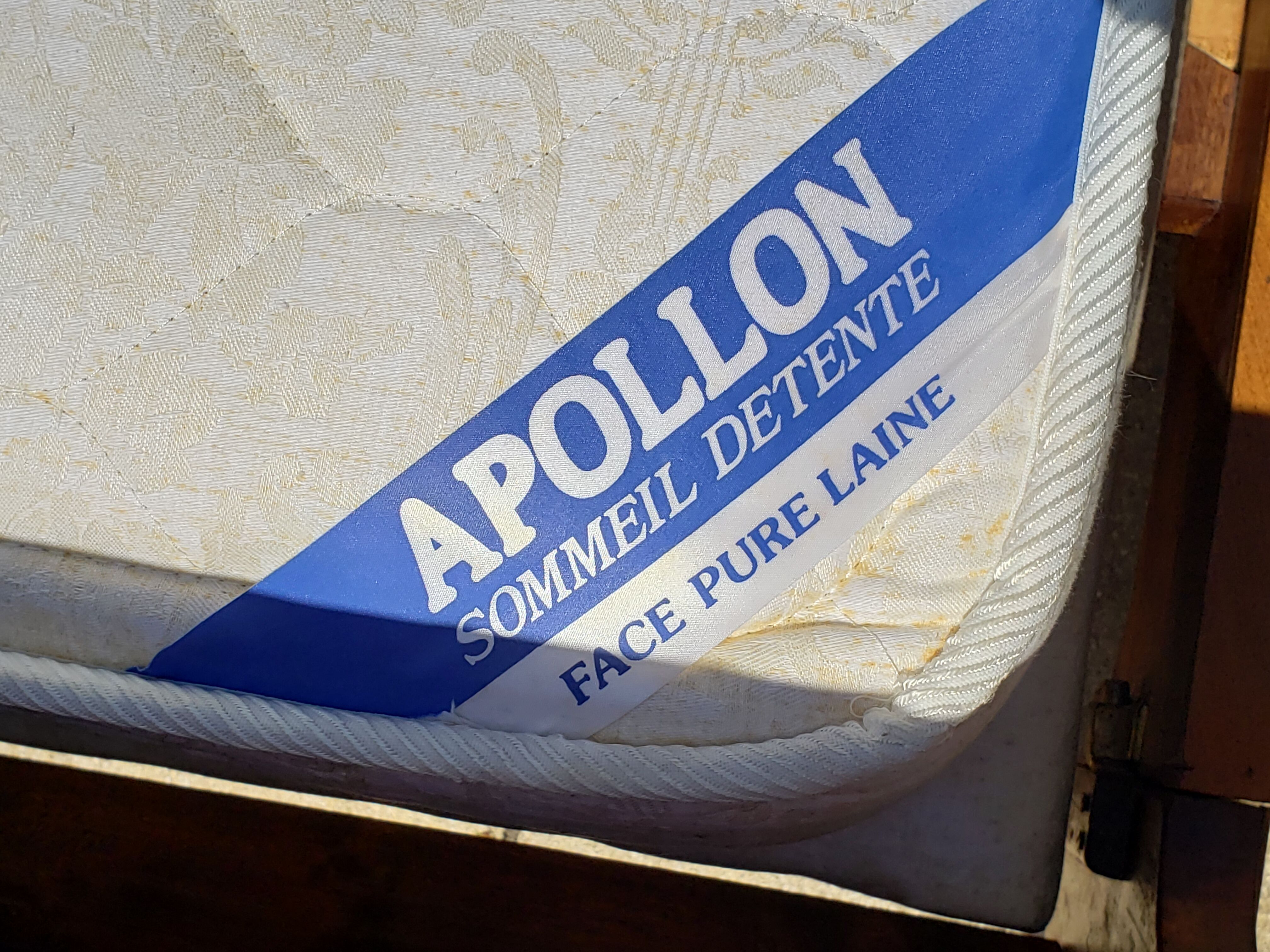 Louis-Phillipe style boat bed solid walnut