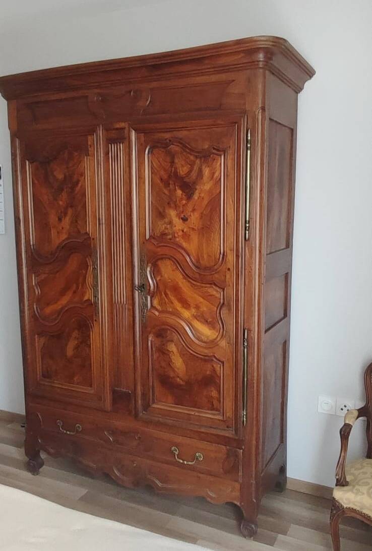 armoire bressane