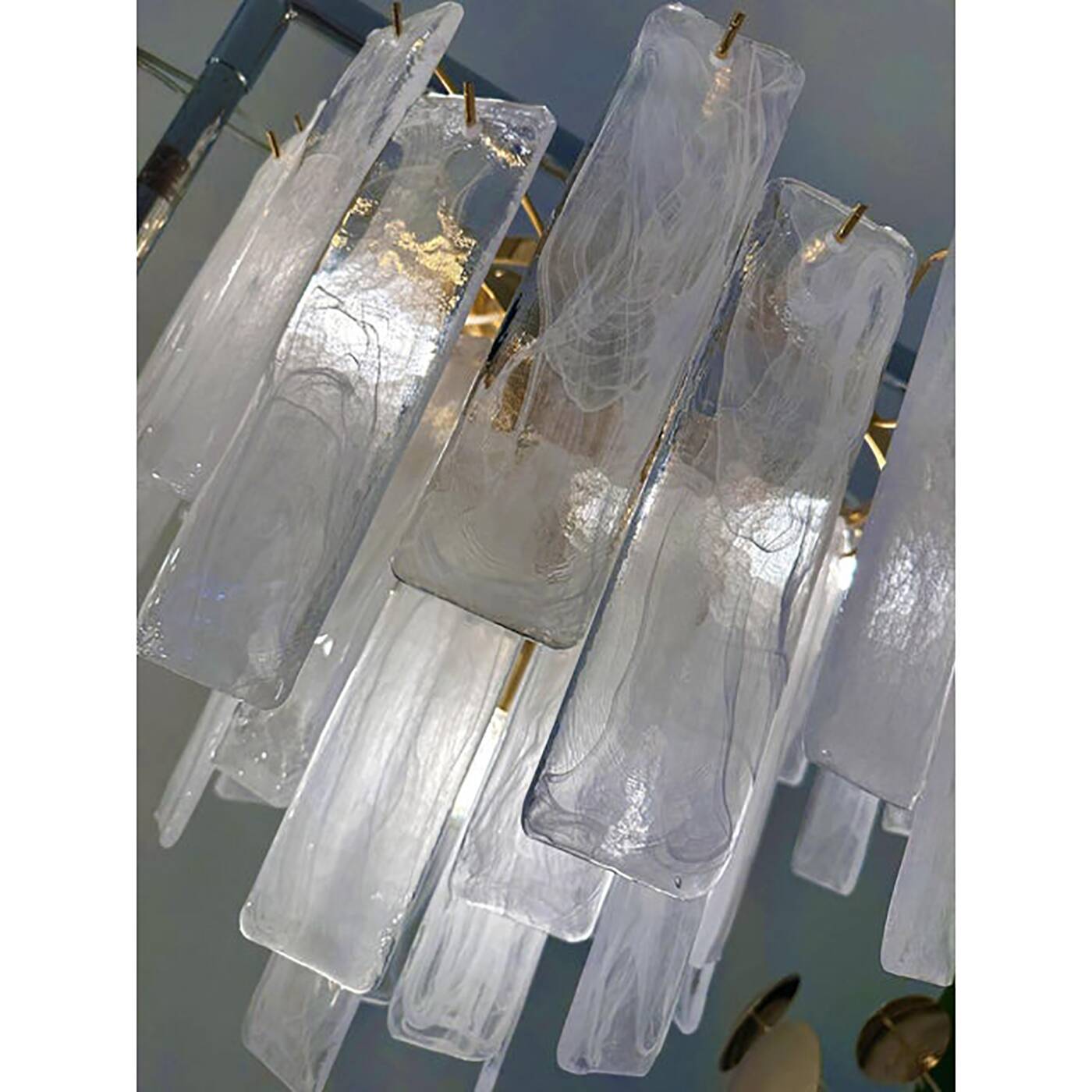 Contemporary Venied-White “Listelli Alabastro” Murano Glass Style Chandeli