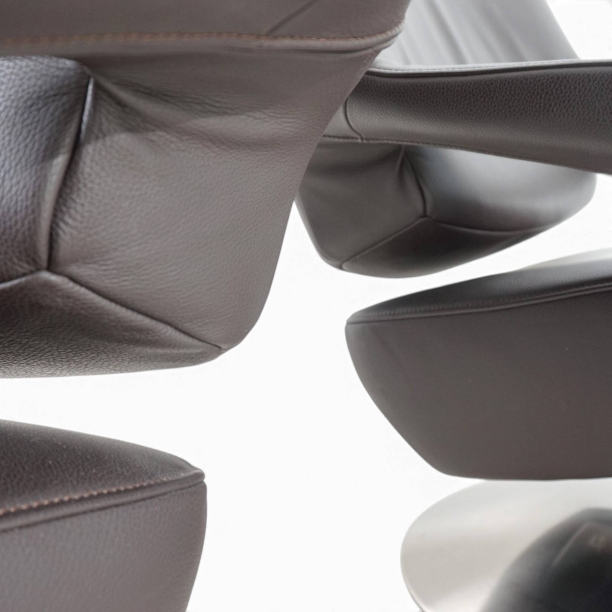De Sede DS-255 Avantgarde Lounge Chair in Dark Brown Leather, 2000