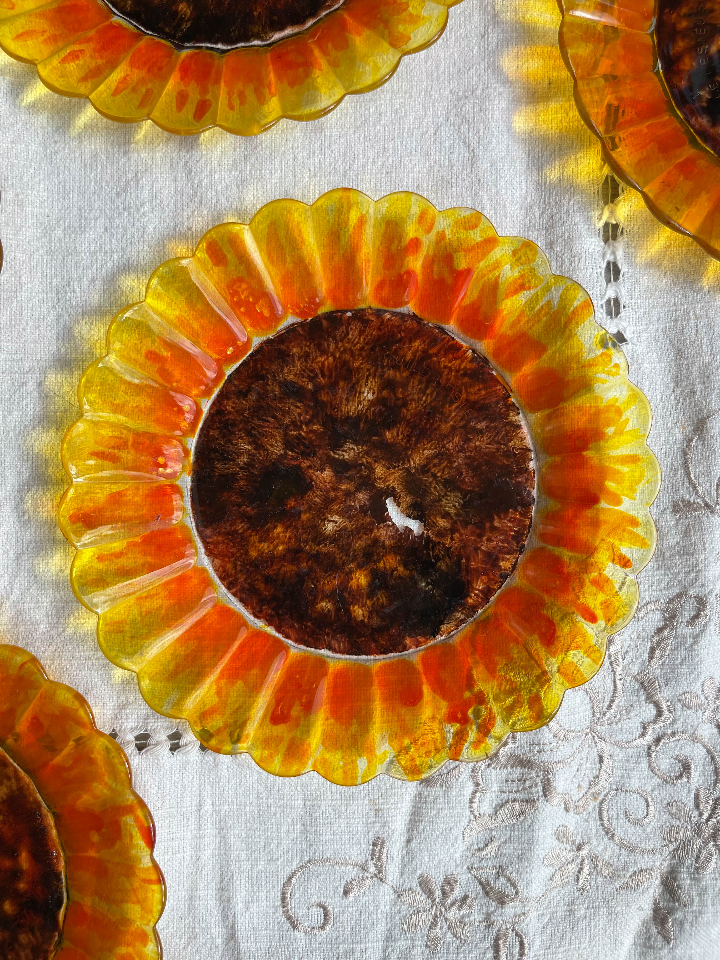 9 small plates sunflower oil lesieur Duralex