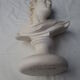 Buste de sujet antique sur socle