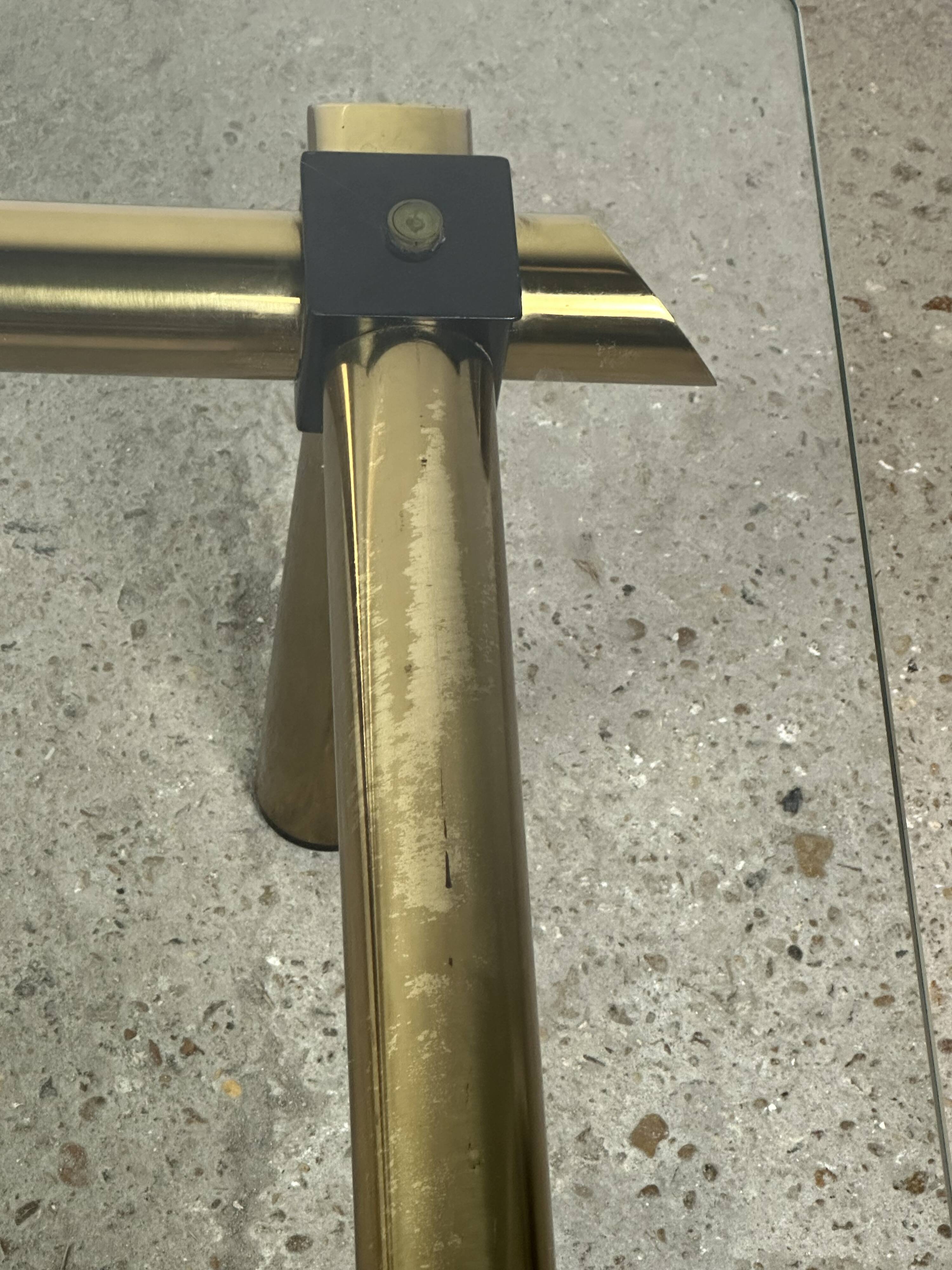 Vintage Italian coffee table 80'S in brass and iron