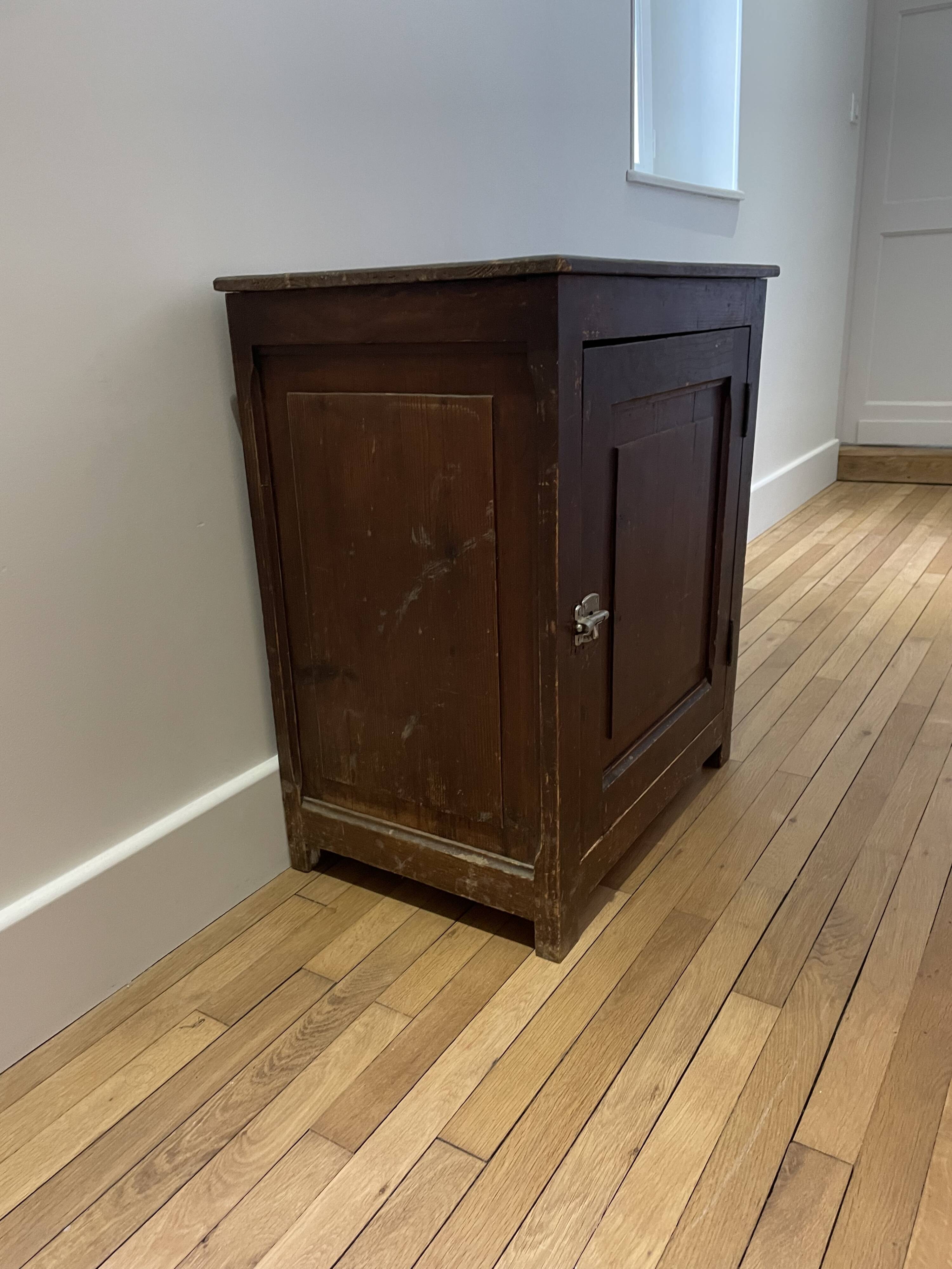 Vintage Parisian compote buffet