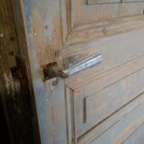 Stripped pine door