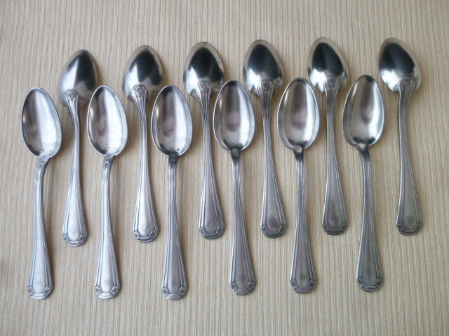 Box of 12 teaspoons in silver metal Art Deco style