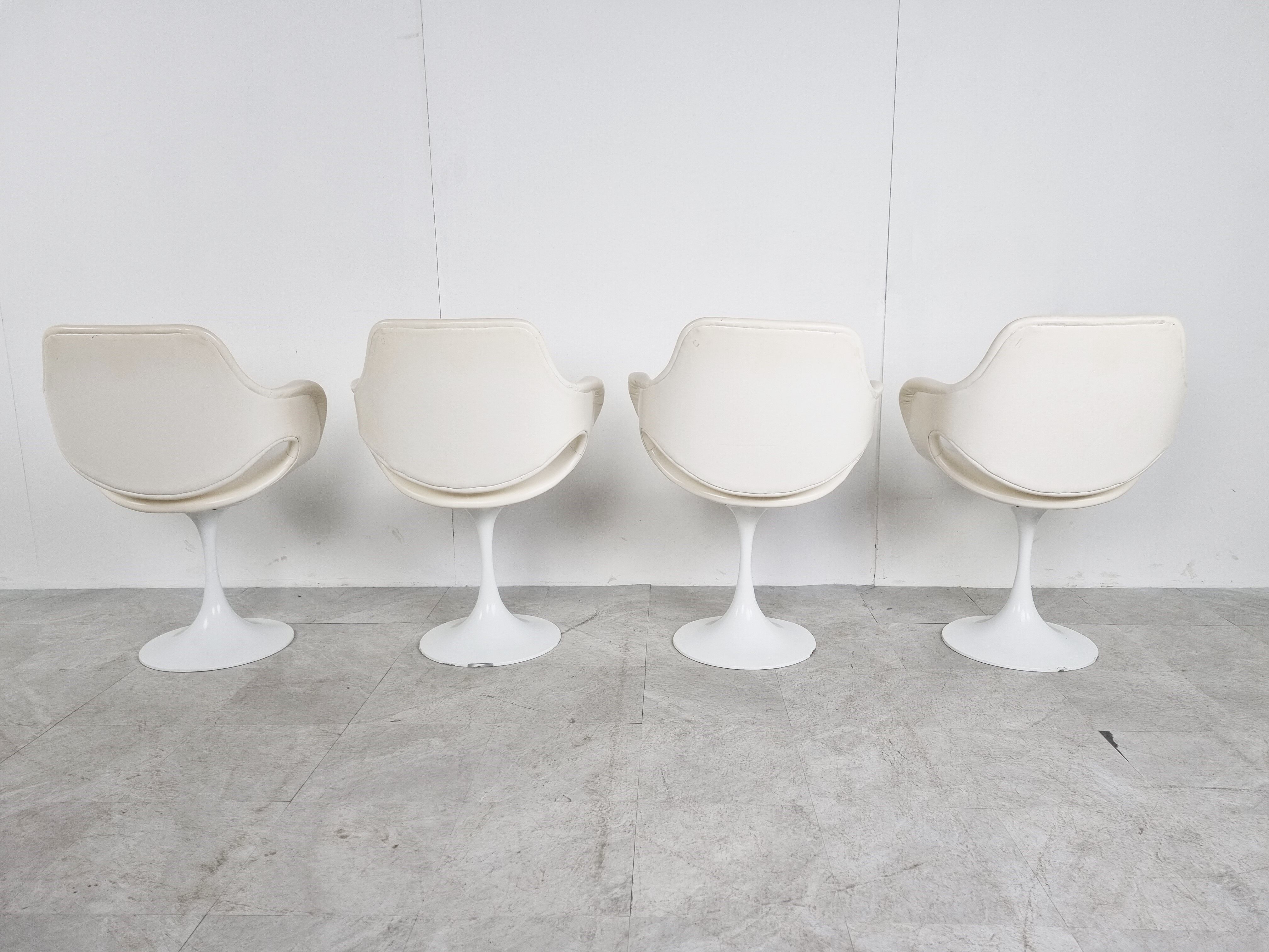 Ensemble de 4 chaises tulipes vintage, années 1960