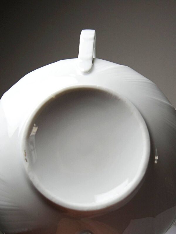 5 tasses/bos à deux anses, porcelaine de Limoges Bernardaud ''Palm