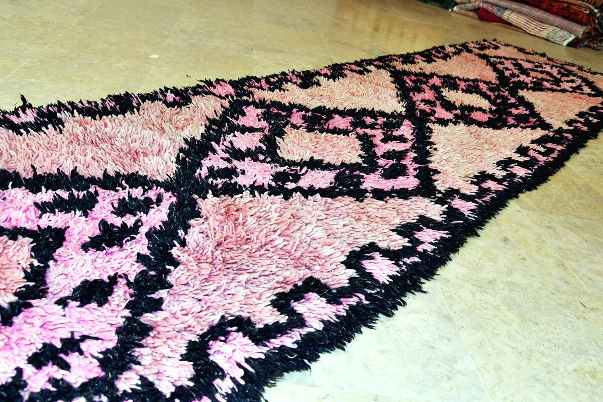 Moroccan Berber rug boujaad hallway vintage 365 x 80 cm
