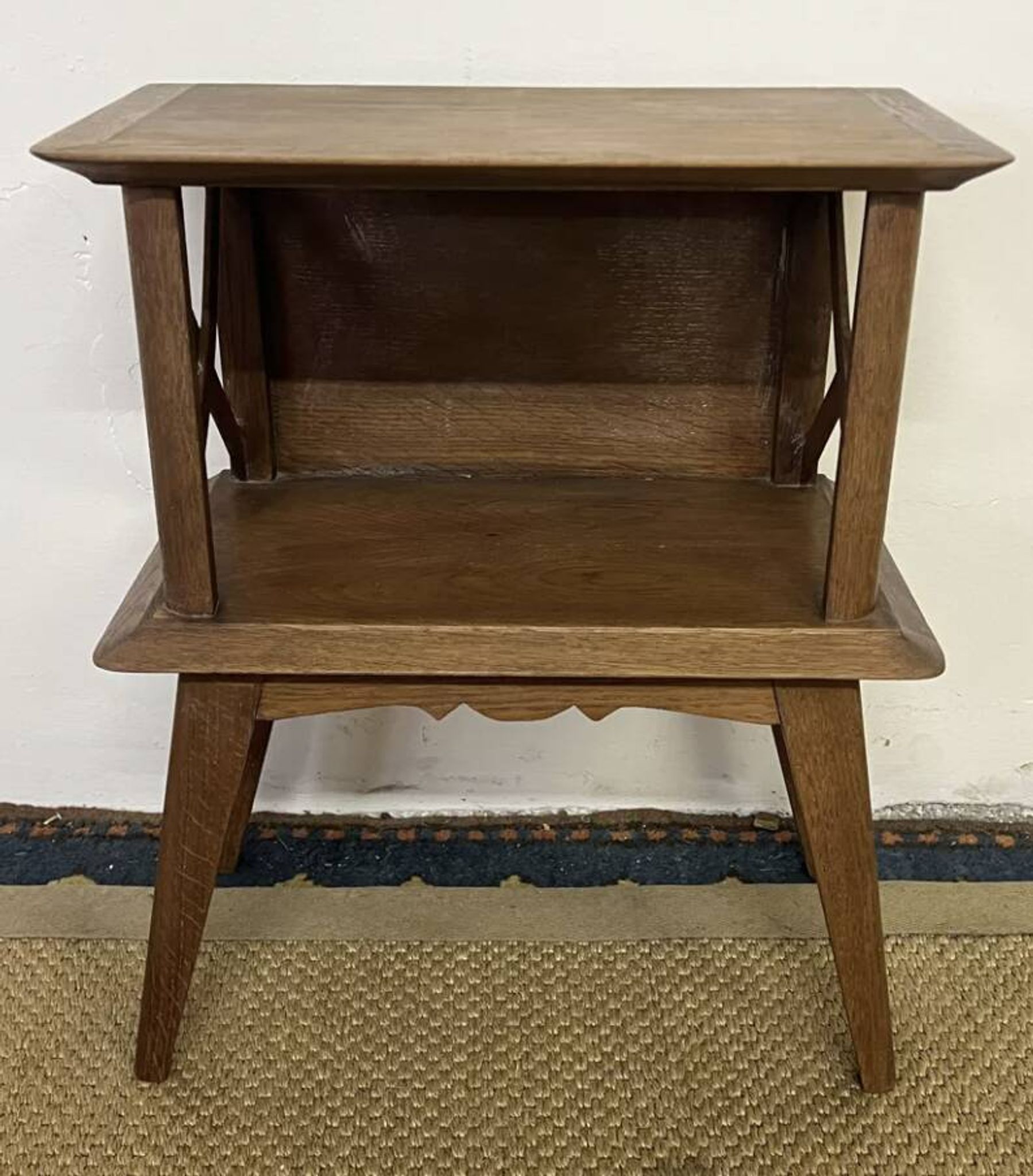 Table de chevet à croisillons, pieds compas vintage