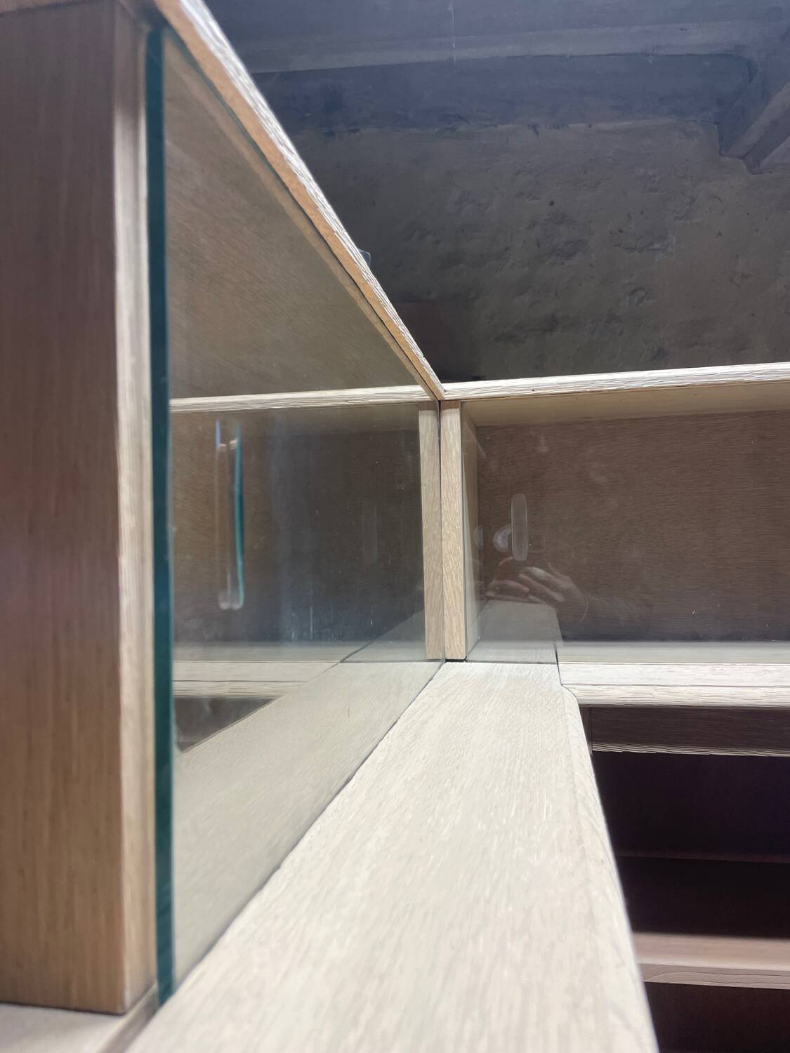 Meuble de métier ancien d’angle en chêne – bibliothèque / meuble de ra