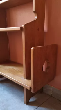 Guillerme and Chambron shelf