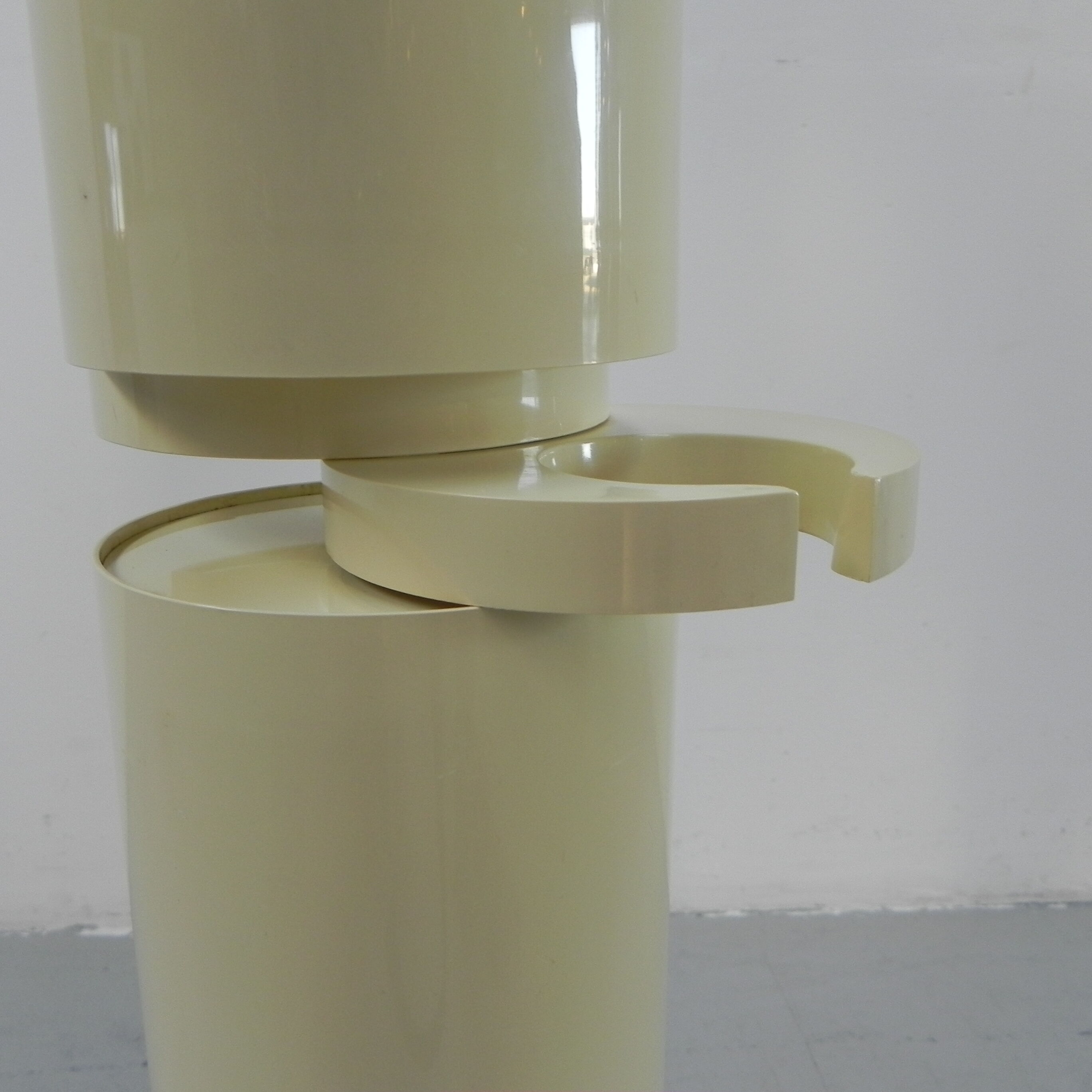 Standing coat rack, Planta by Giancarlo Piretti for Castelli
