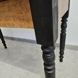 Antique farmhouse table in solid oak with turned legs