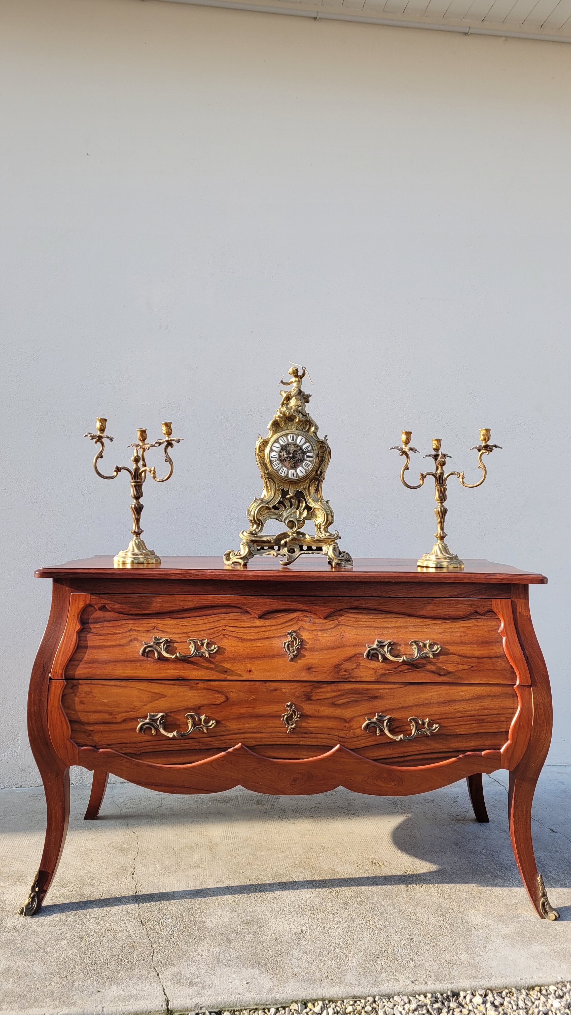 Curved Louis XV style commode in mahogany.