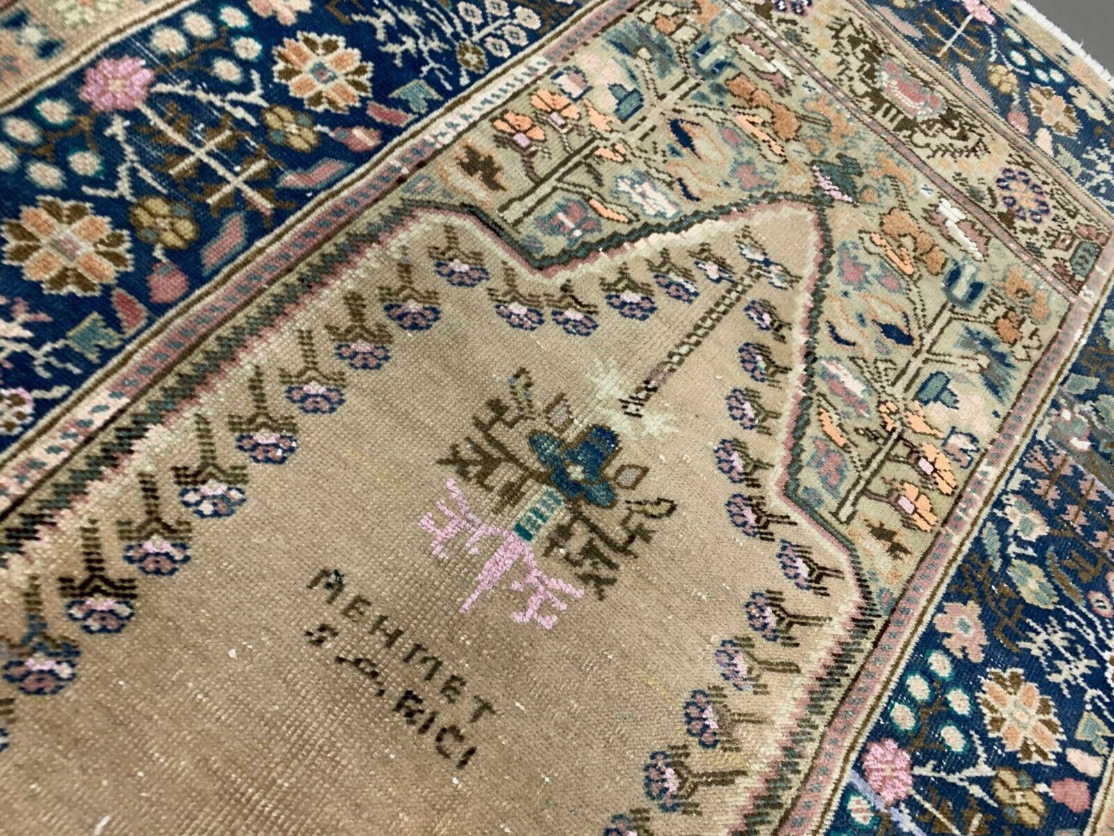 Distressed Turkish Rug 122x79 cm Vintage Shabby, Wool Tribal Blue, Beige Small