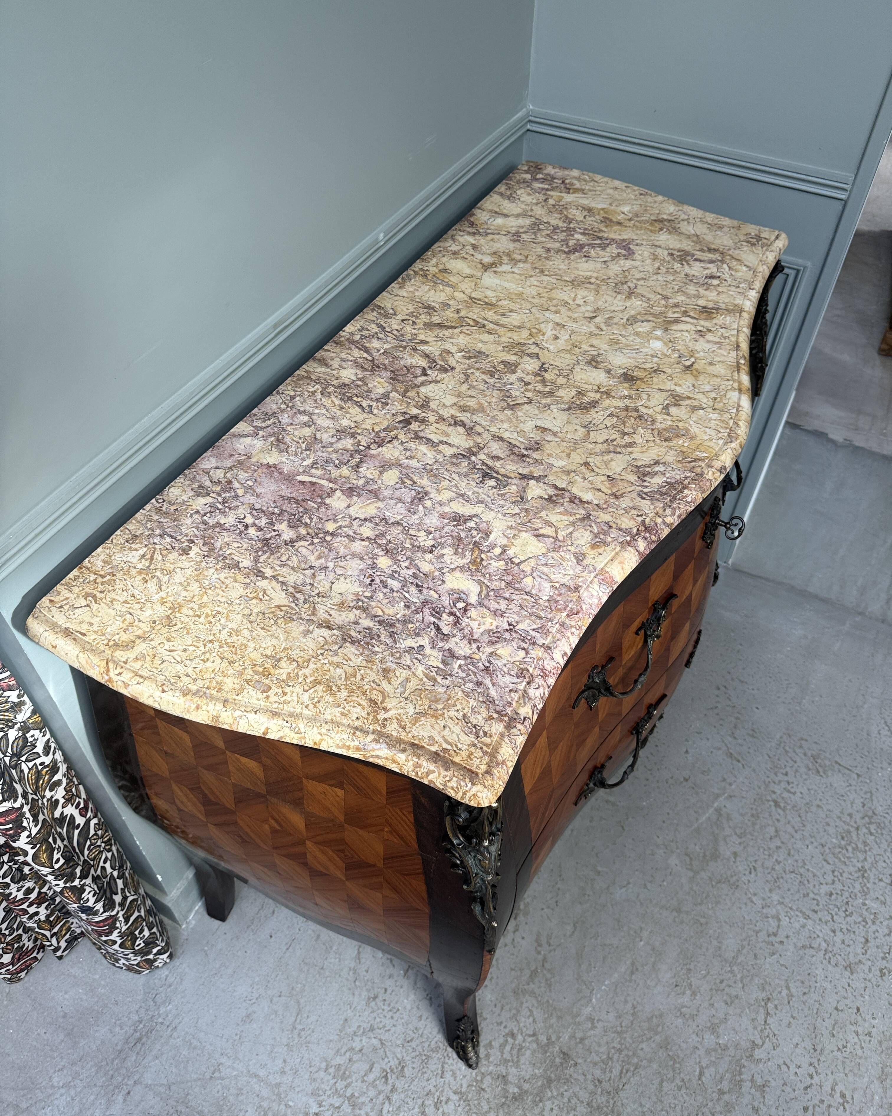 Louis XV jump commode