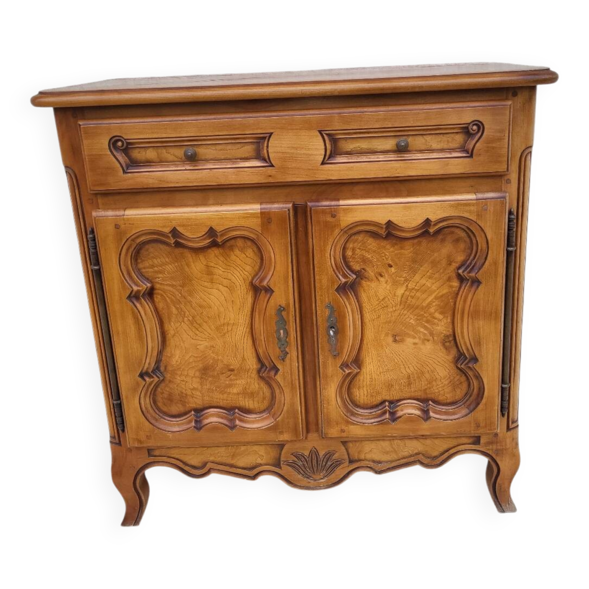 Small piece of furniture in cherry wood.