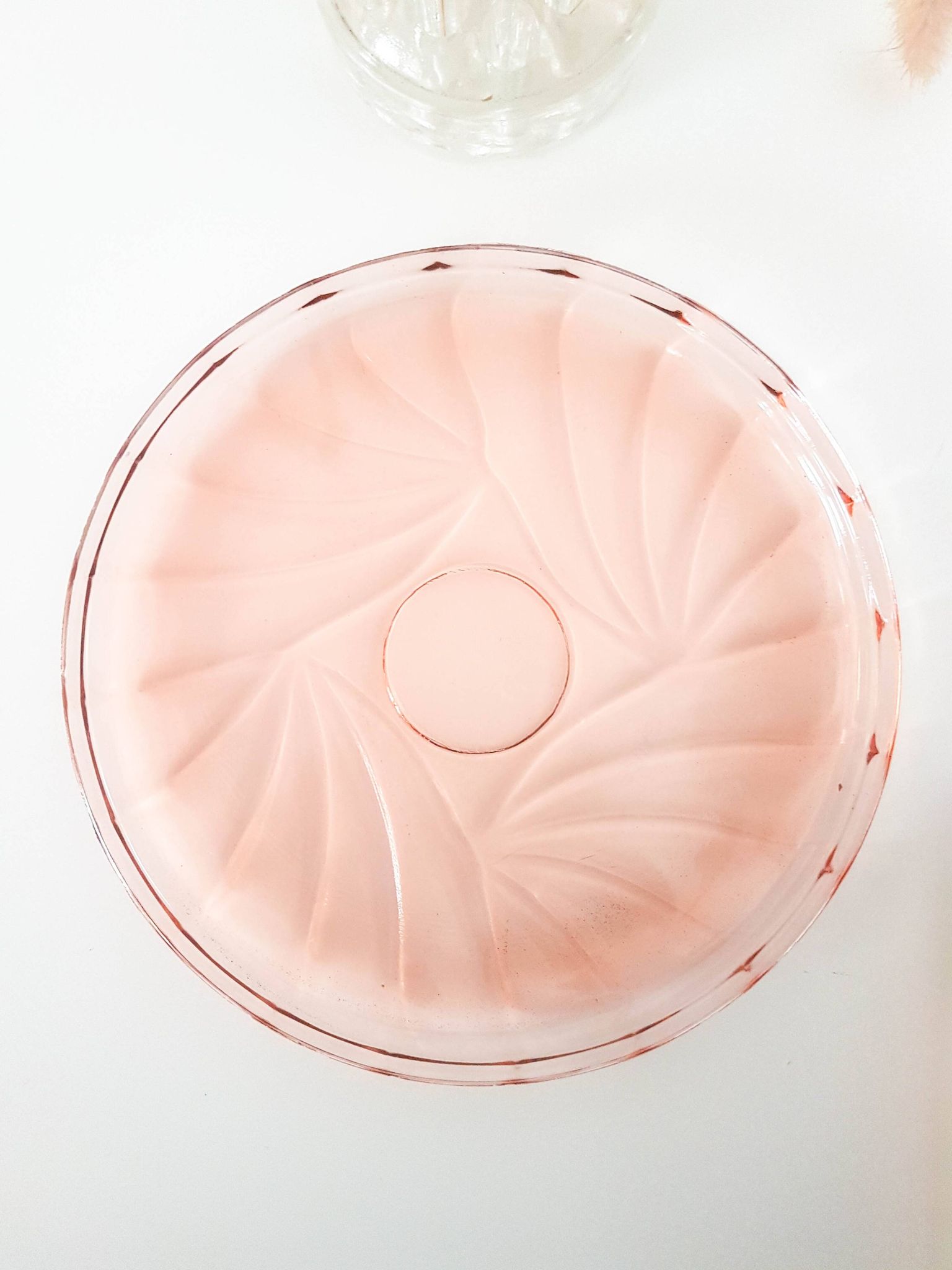 Plat vintage en verre rose style ART DECO 1950