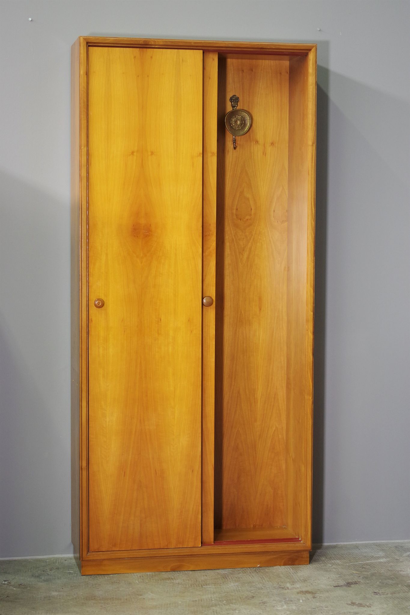 70s hanger entrance