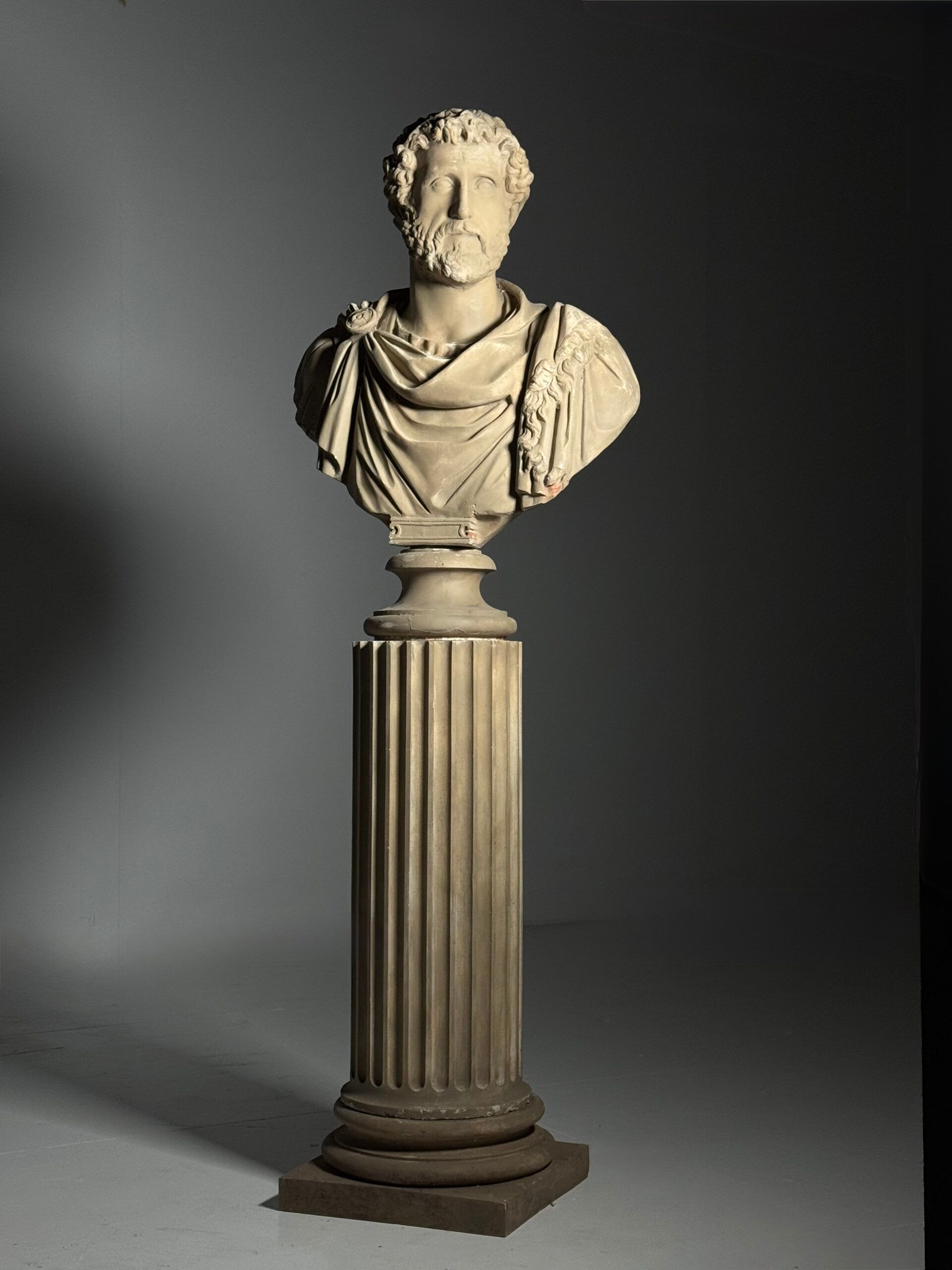 Bust of Antoninus Pius on pedestal