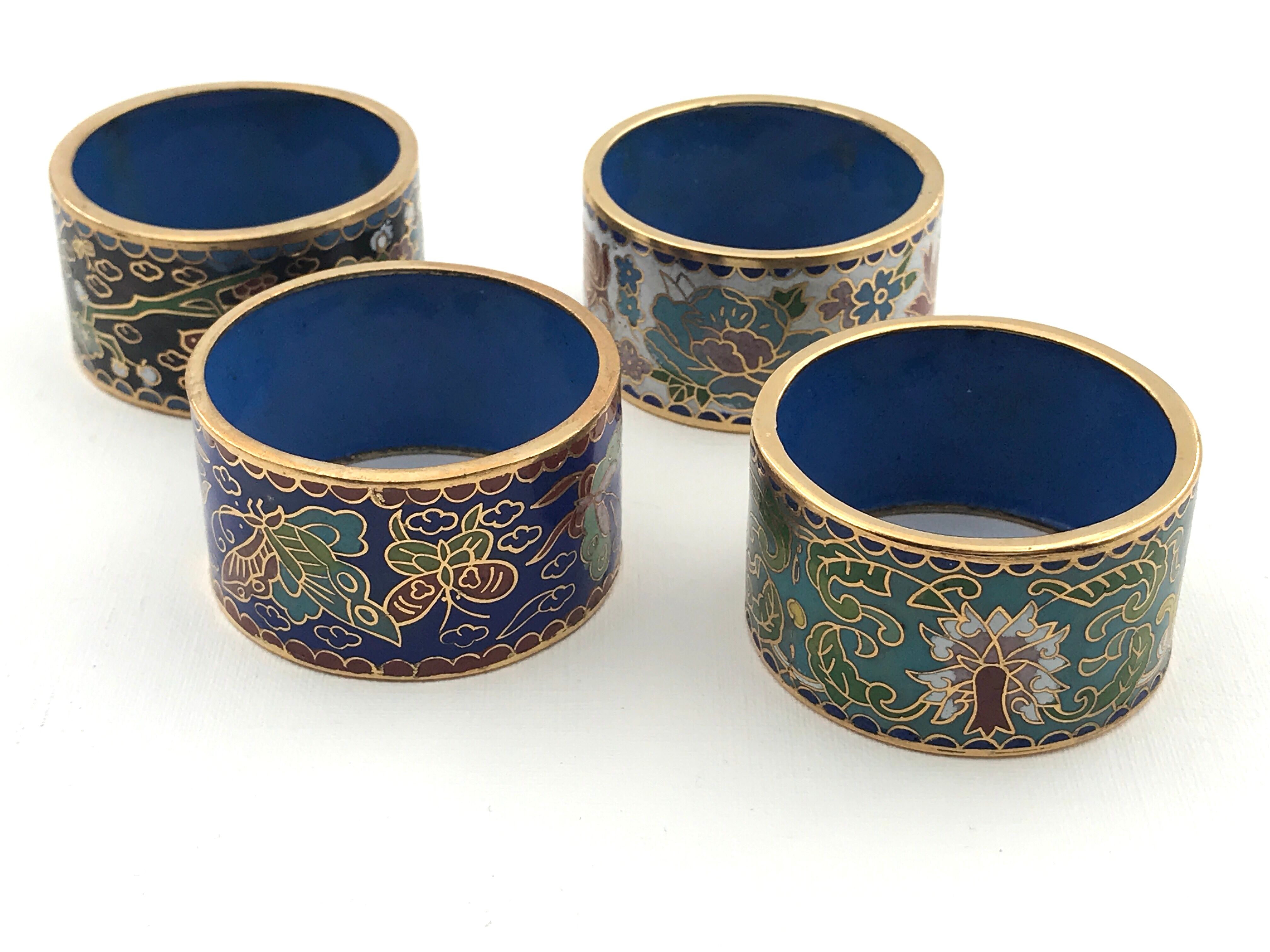 China, 4 rounds of vintage towels in cloisonné enamels/napkin ring cloisonné enamels